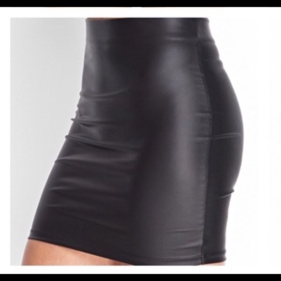 Forever 21 Dresses & Skirts - Forever 21 Pleather Mini Skirt Size Large